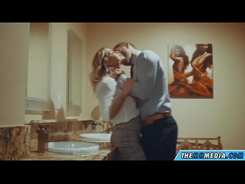❤️ Quando una bionda formosa ti seduce in un bagno pubblico ❤ Porno fbal it.3dhentaix.ru ❌❤